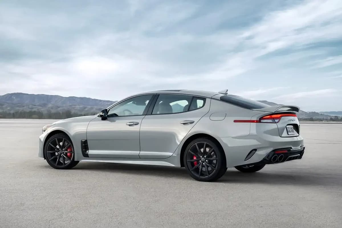 Kia Stinger (2023)