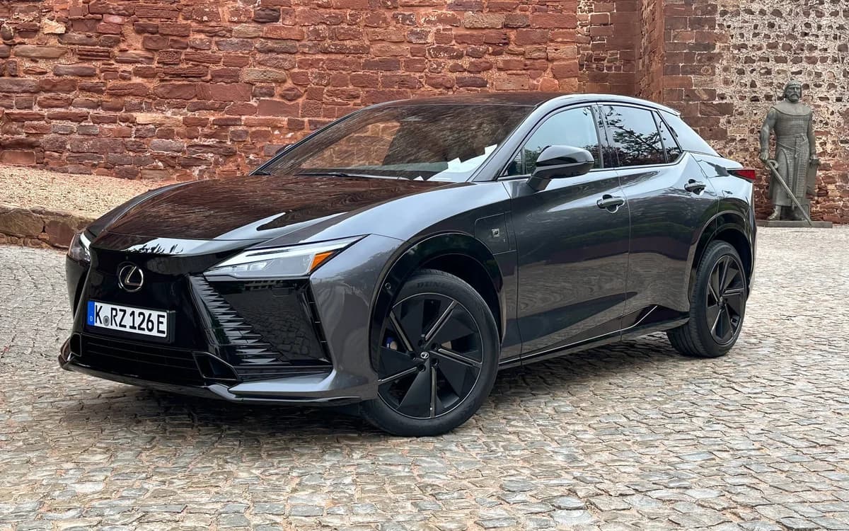 Lexus RZ (2026)
