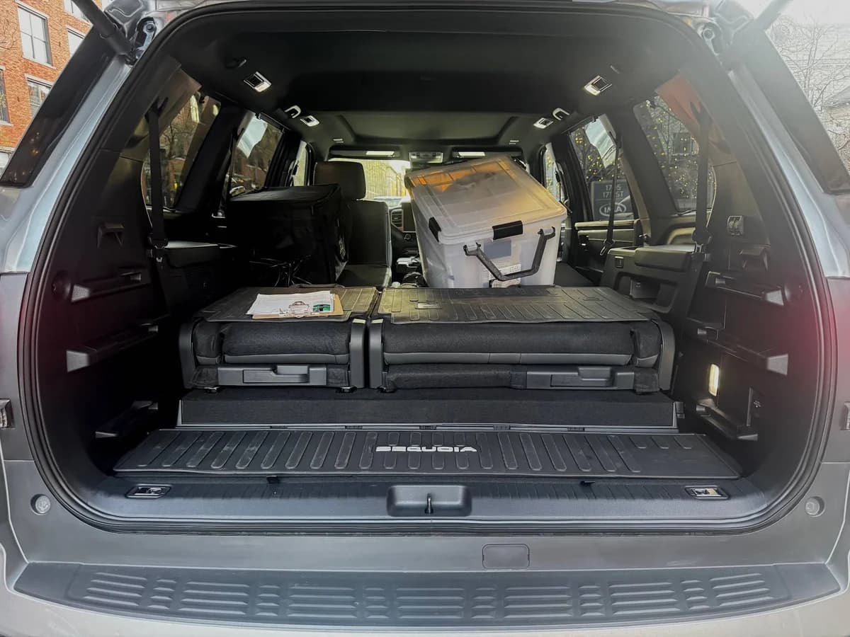 Toyota Sequoia (2026)