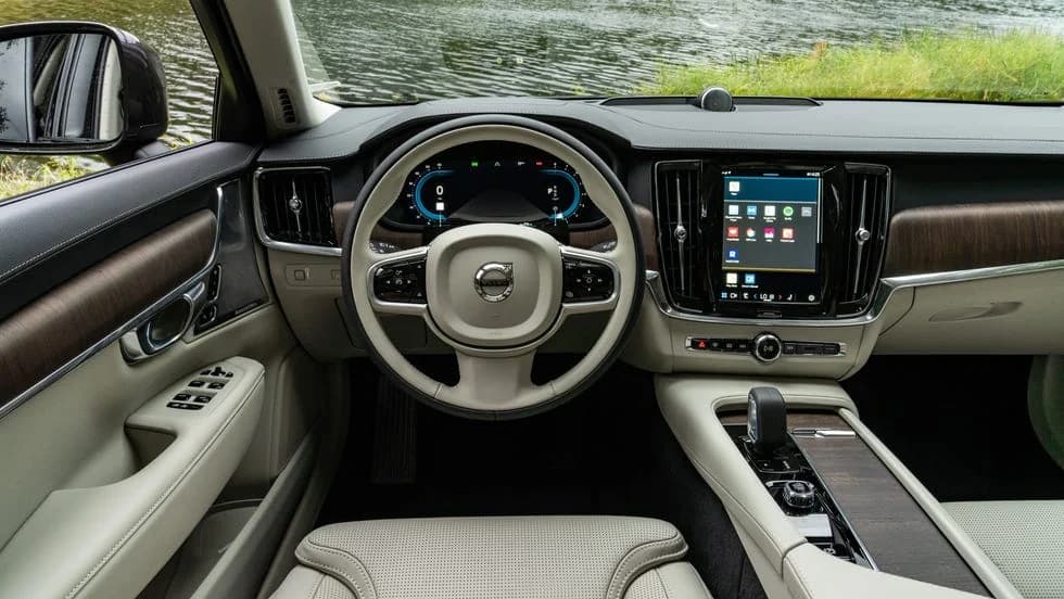 Volvo V90 Cross Country (2026)