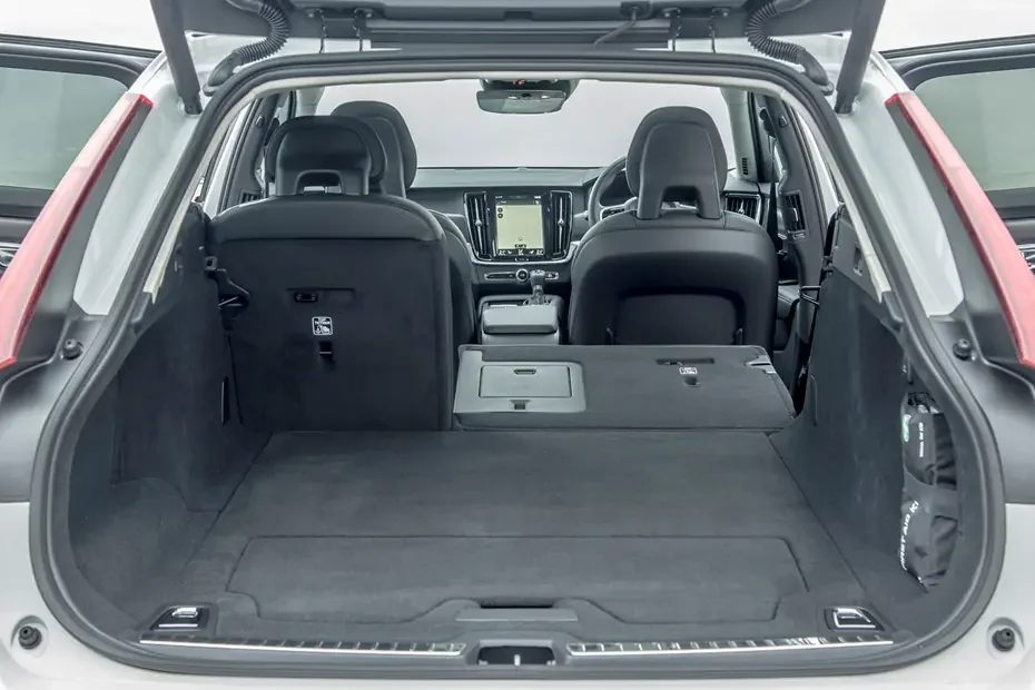 Volvo V90 Cross Country (2026)