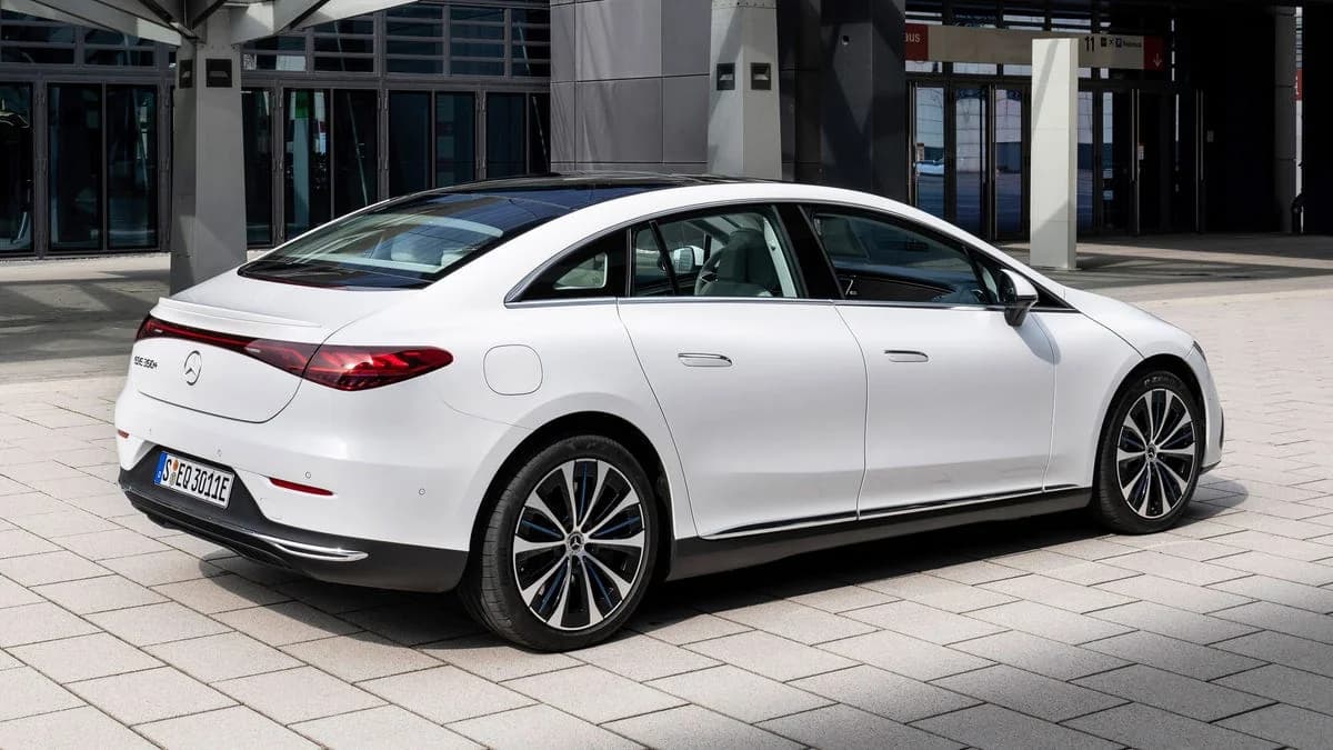 Mercedes-Benz EQE Sedan (2026)