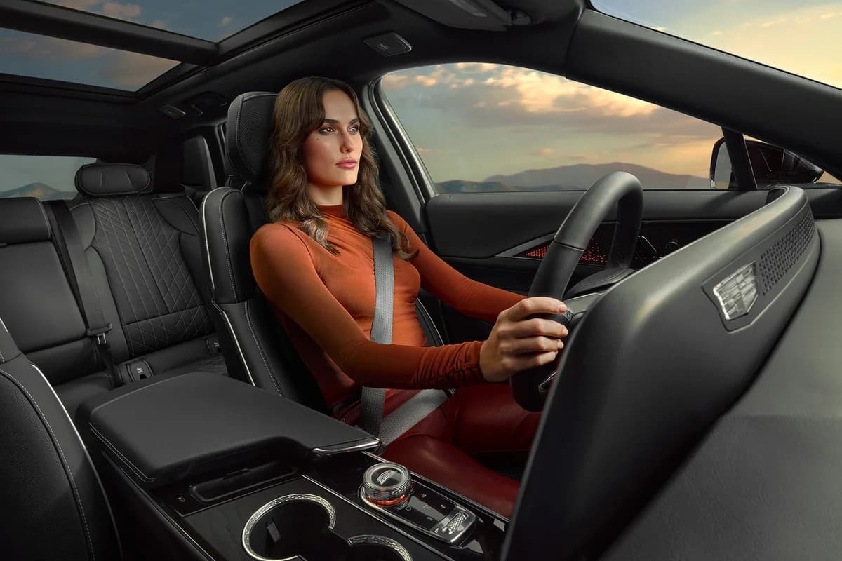 Cadillac Lyriq (2027)