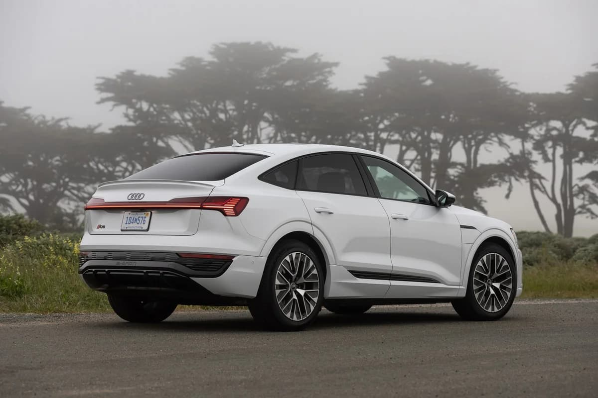 Audi Q8 Sportback e-tron (2025)