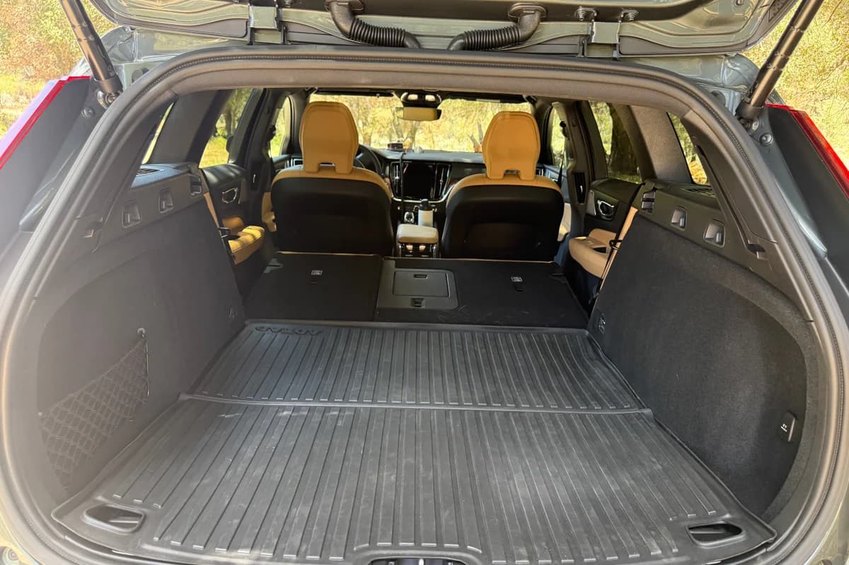 Volvo V60 Cross Country (2026)
