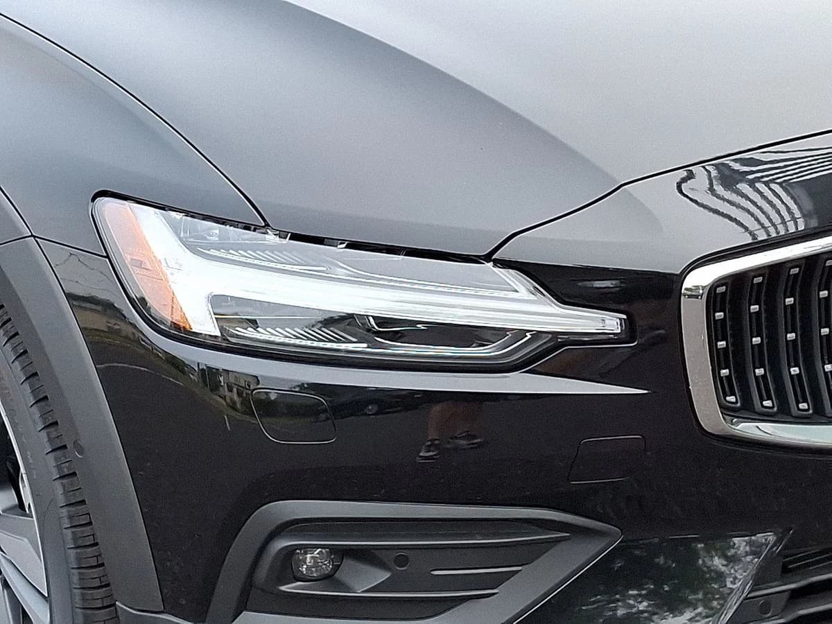 Volvo V60 Cross Country (2026)