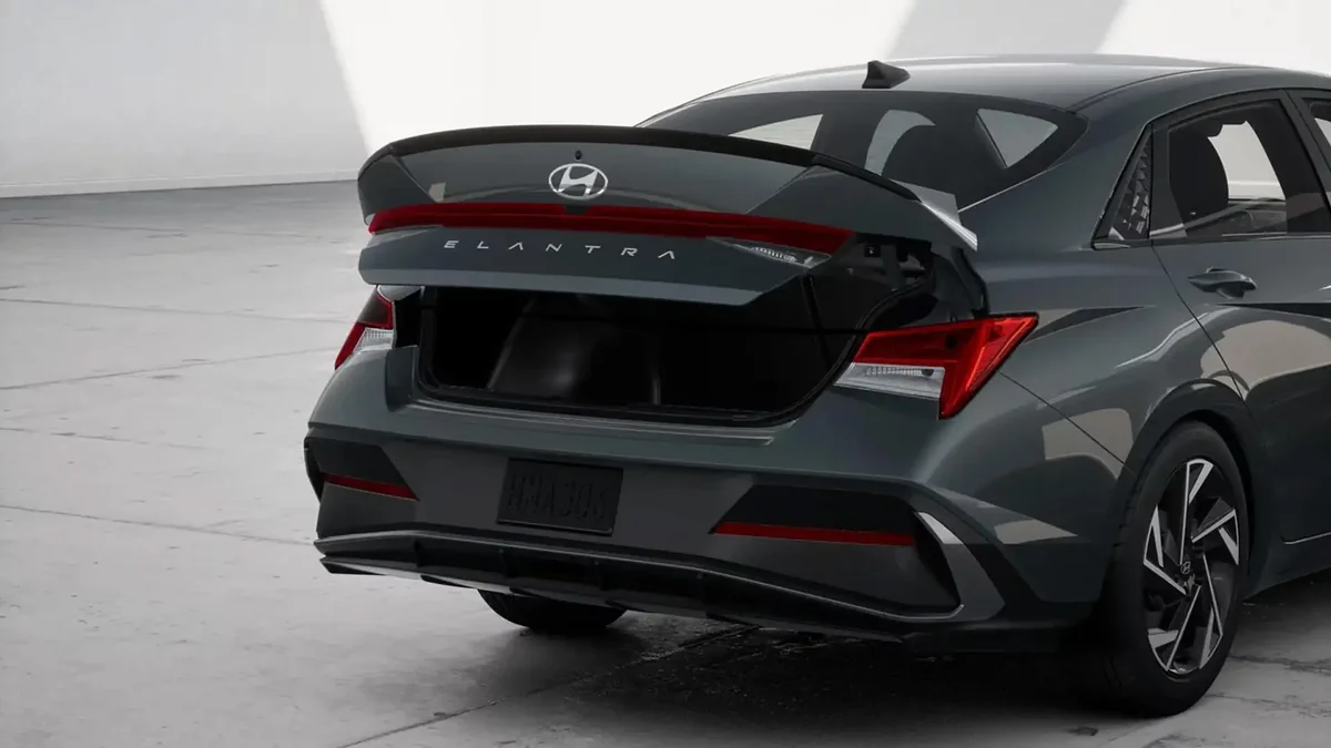 Hyundai Elantra (2026)