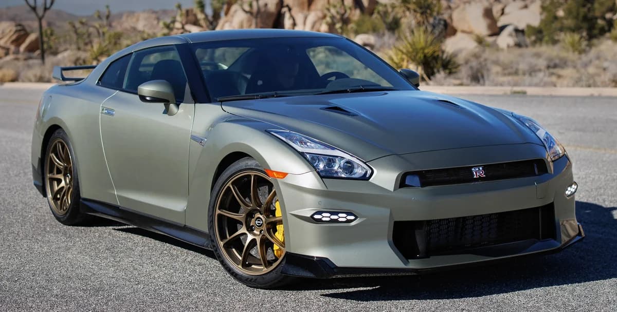 Nissan GT-R (2024)