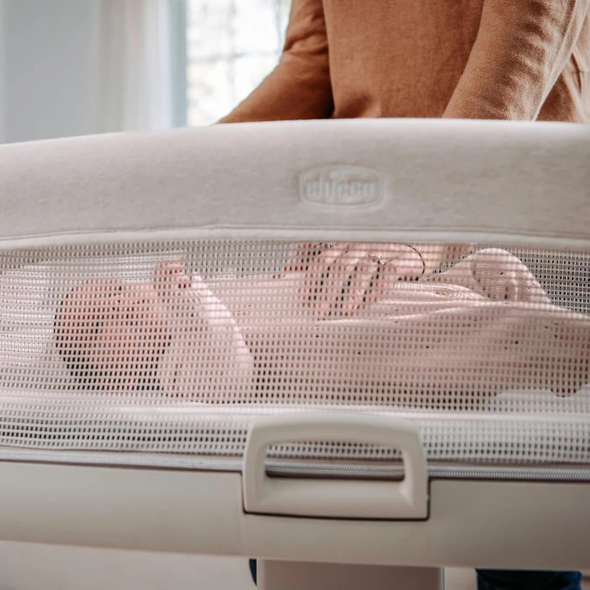 Chicco Close to You 3-in-1 Bedside Bassinet