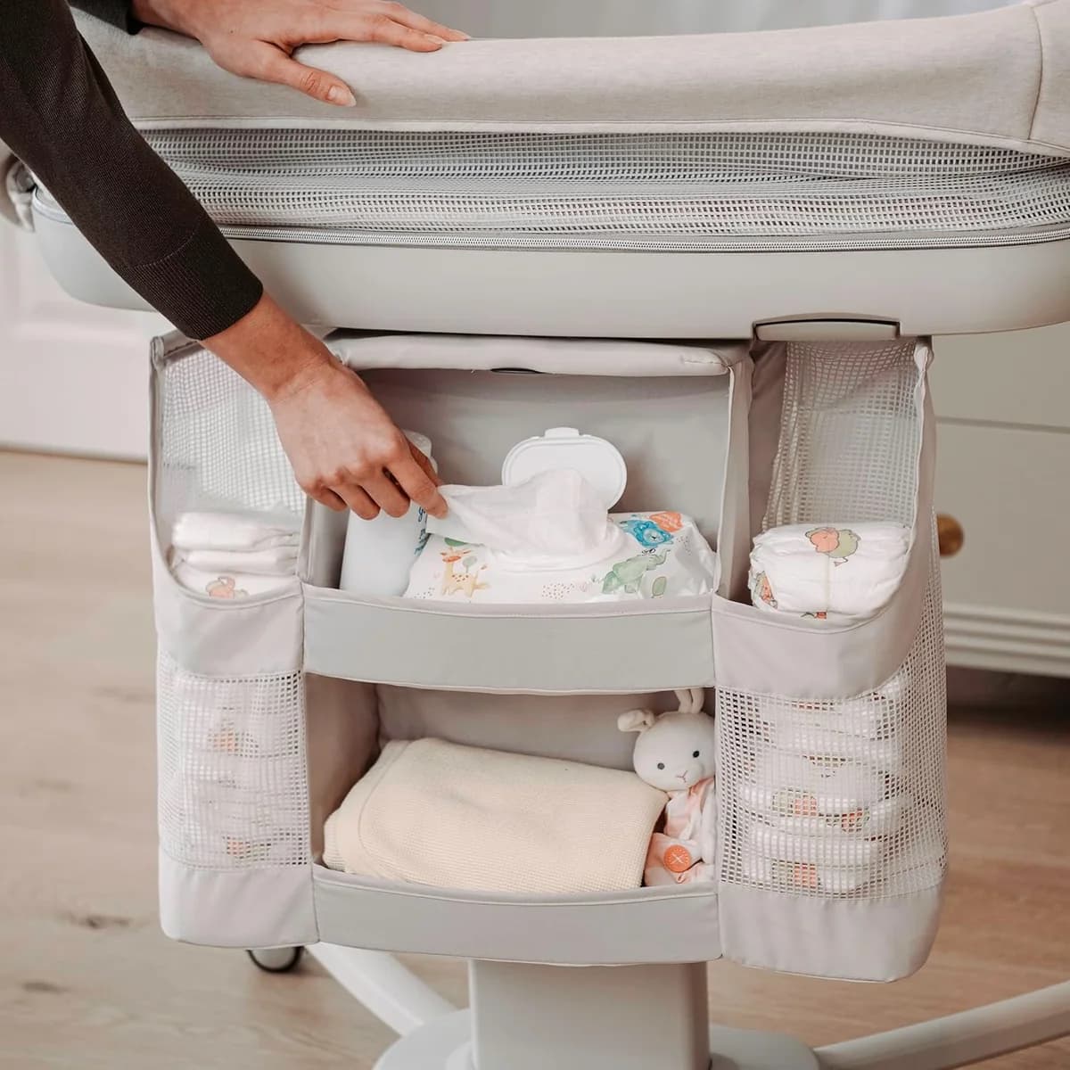 Chicco Close to You 3-in-1 Bedside Bassinet