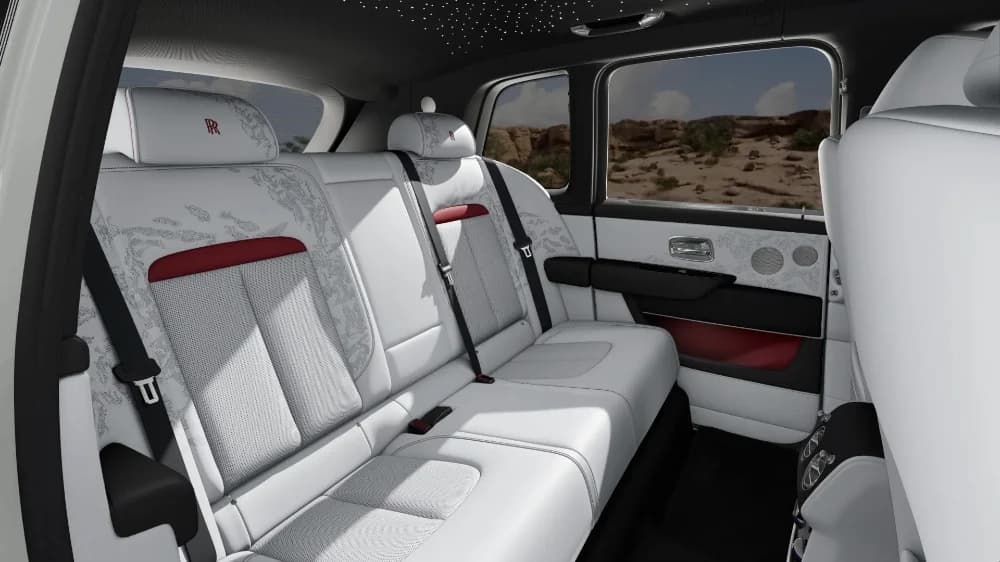 Rolls-Royce Cullinan (2027)