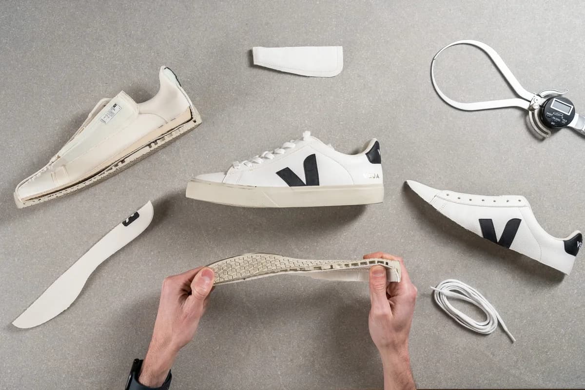 VEJA Campo Leather Sneakers