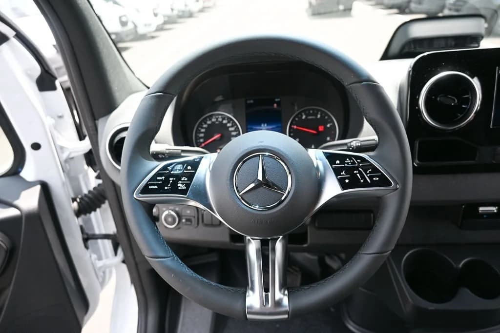 Mercedes-Benz Sprinter (2026)