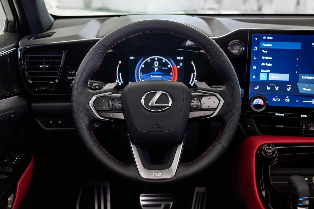 Lexus NX (2026)