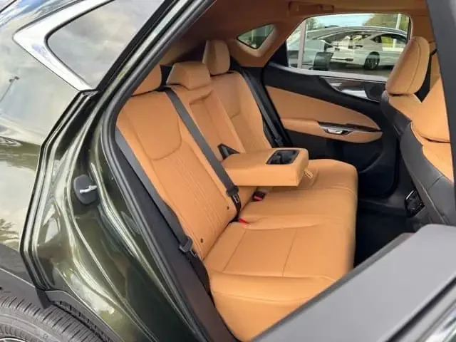 Lexus NX (2026)