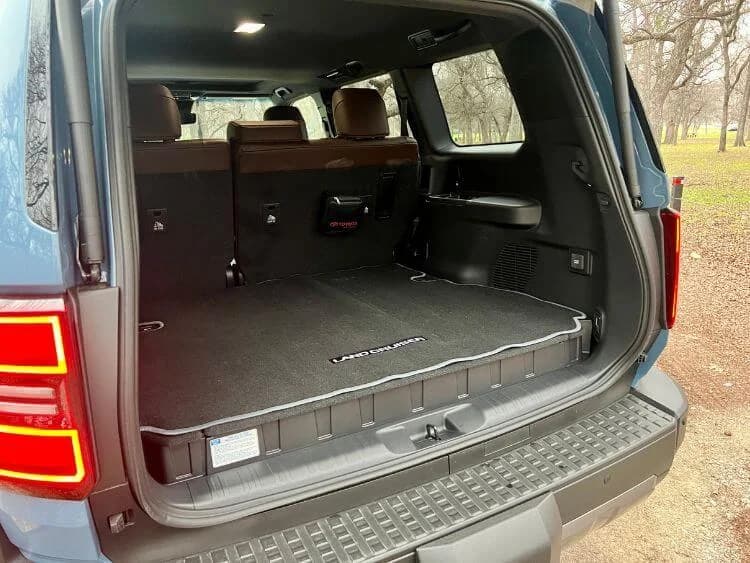 Toyota Land Cruiser (2025)