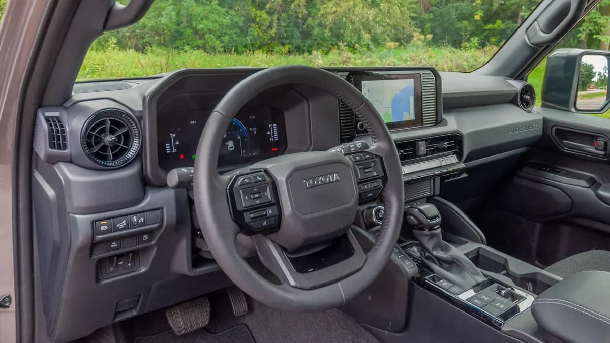 Toyota Land Cruiser (2025)