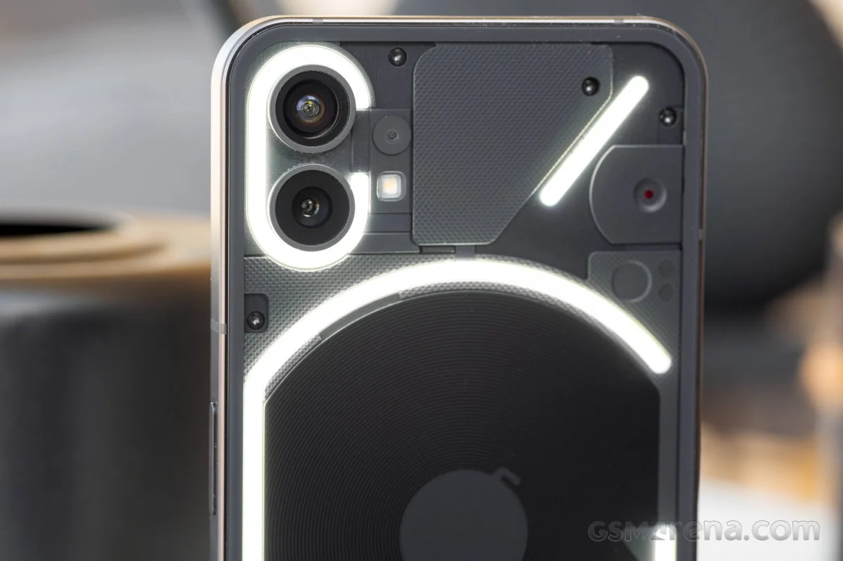 Nothing Phone (1)