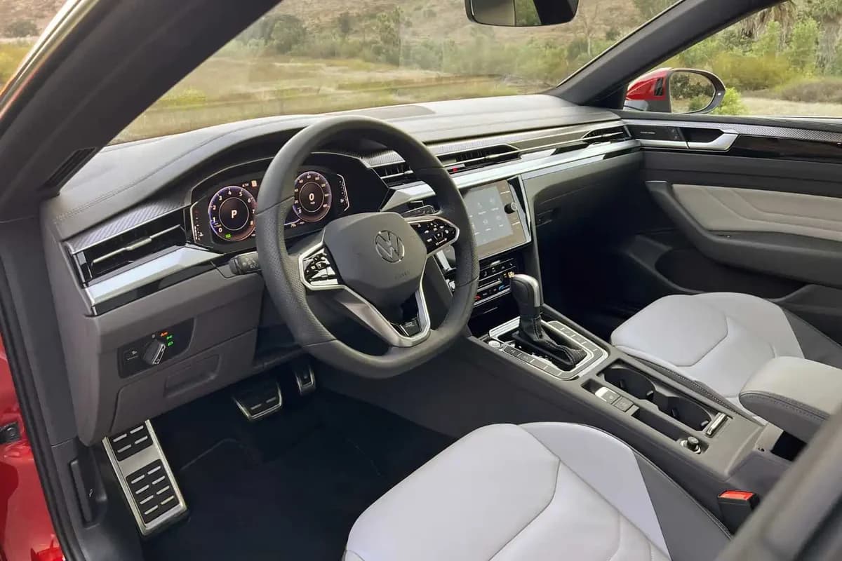 Volkswagen Arteon (2023)