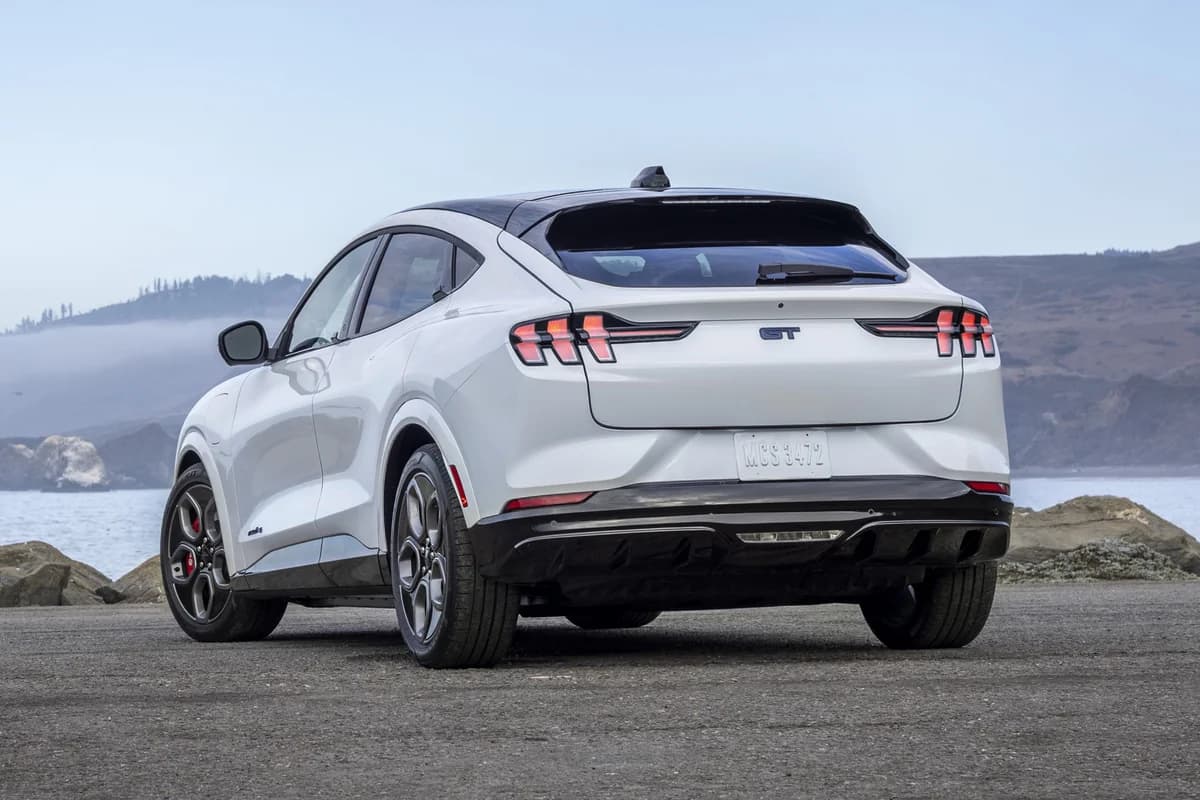 Ford Mustang Mach-E (2026)