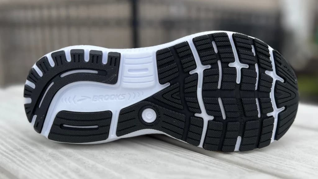 Brooks Ghost 16