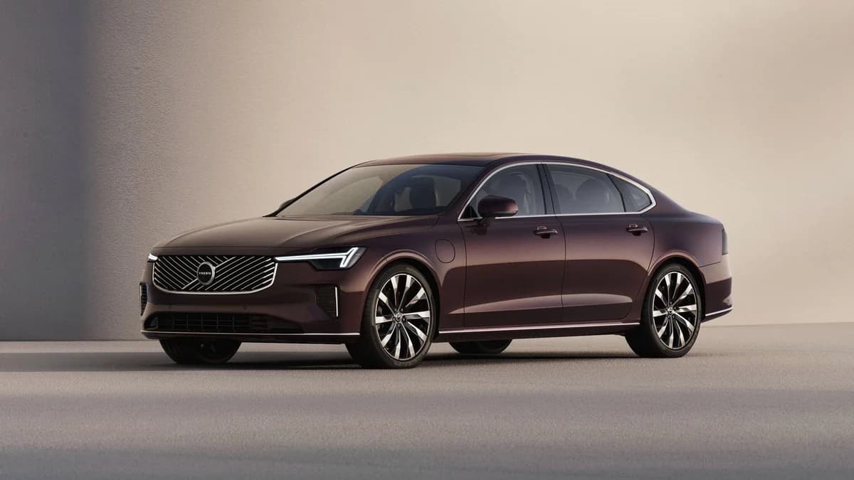 Volvo S90 (2025)