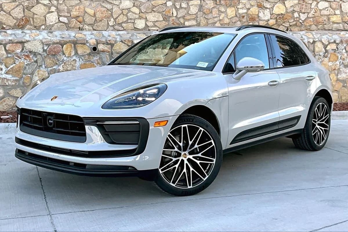 Porsche Macan (2026)