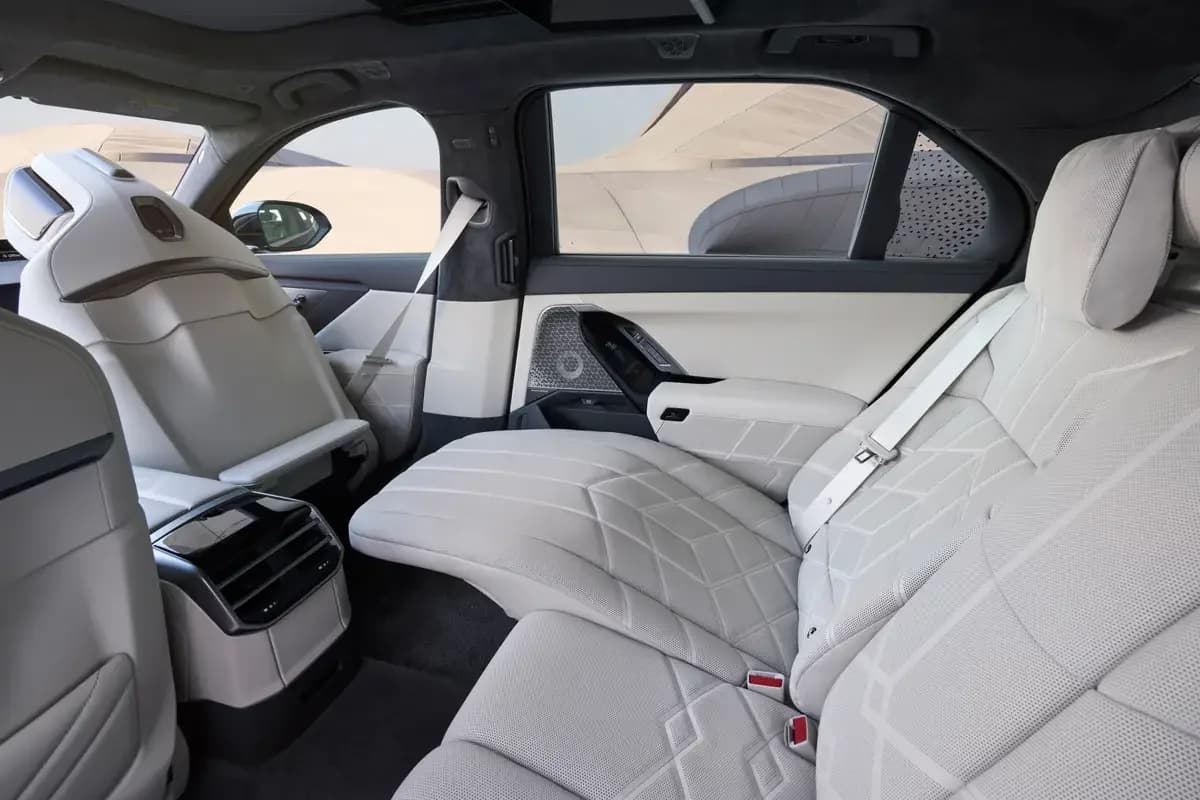 BMW 7 Series (2027)