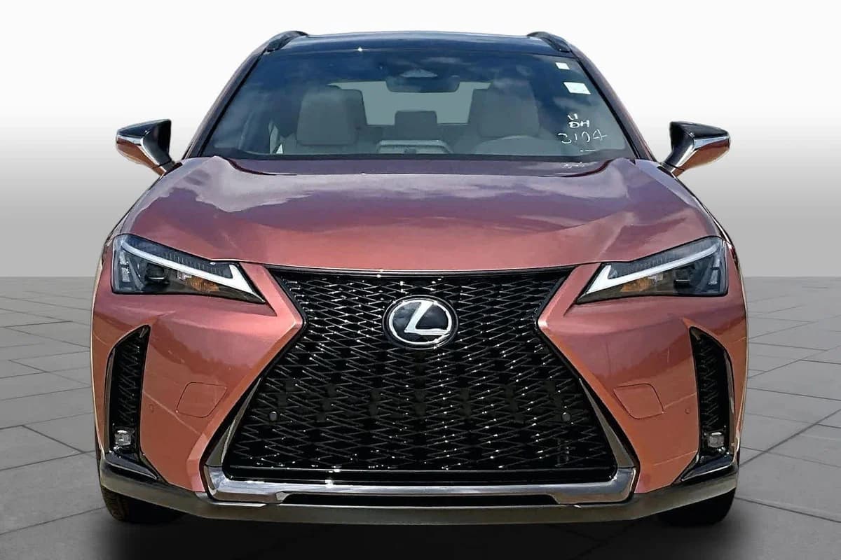 Lexus UX (2026)