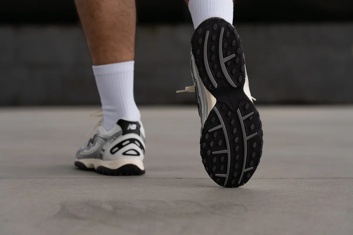 New Balance 204L