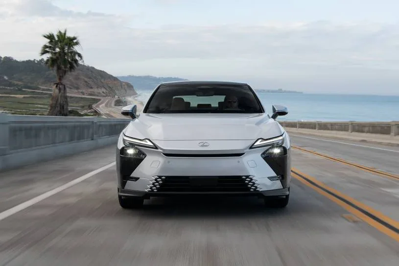Lexus ES (2026)