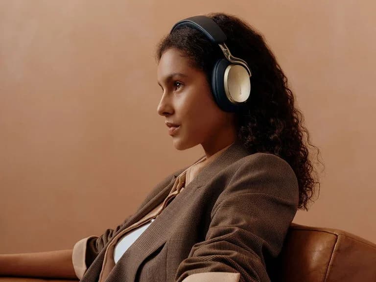 Bowers & Wilkins Px8 S2