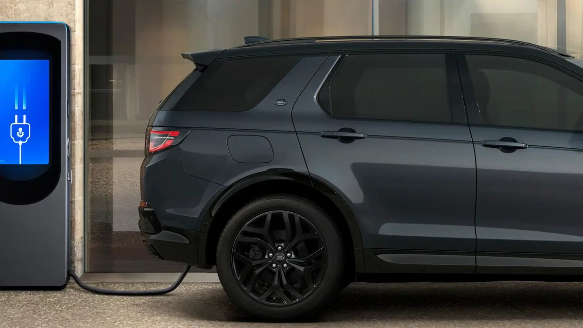 Land Rover Discovery Sport (2026)