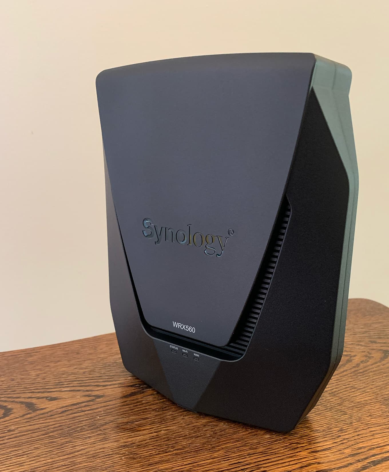 Synology WRX560