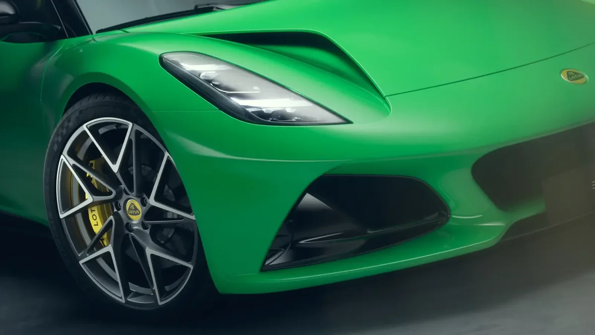 Lotus Emira (2027)