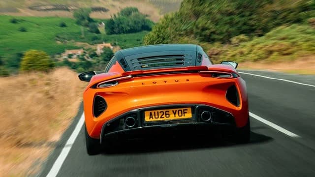 Lotus Emira (2027)