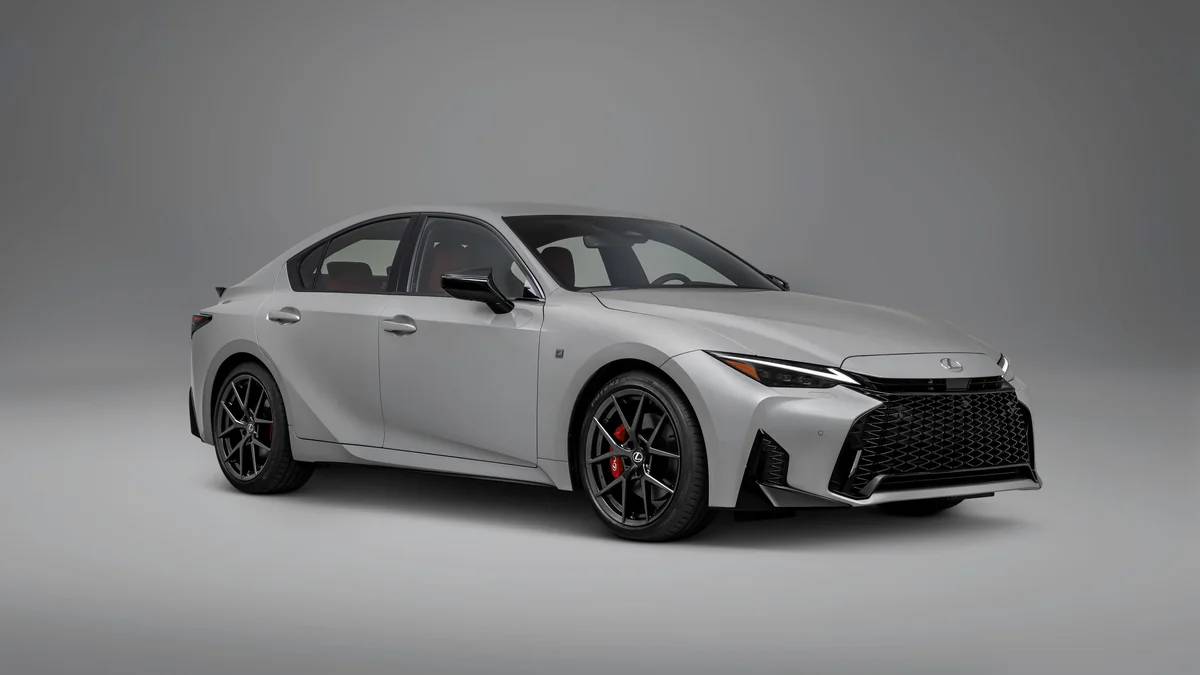 Lexus IS (2026)