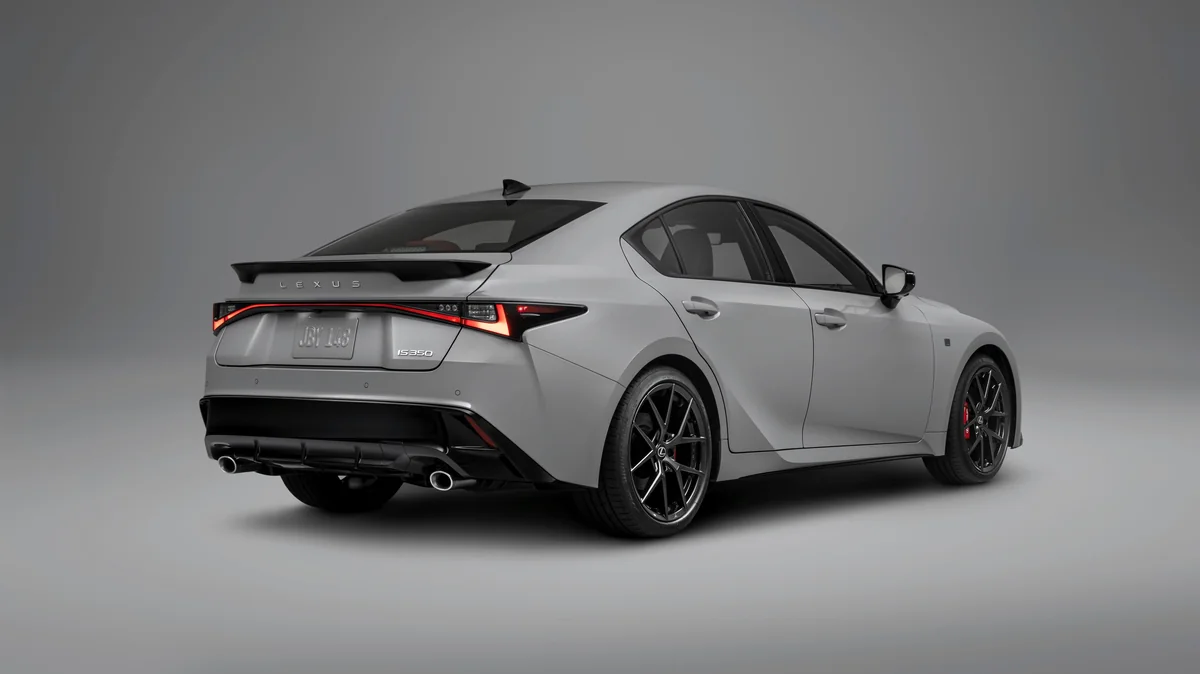 Lexus IS (2026)