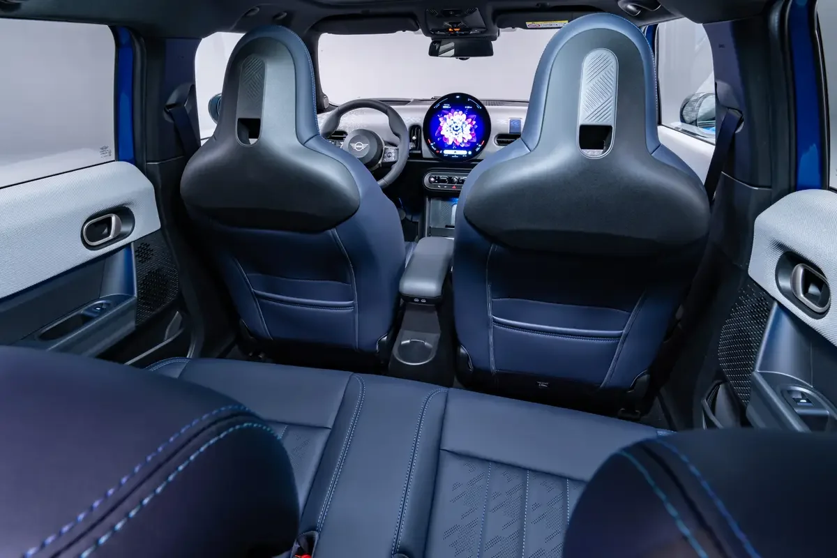 MINI Cooper 4 Door (2027)