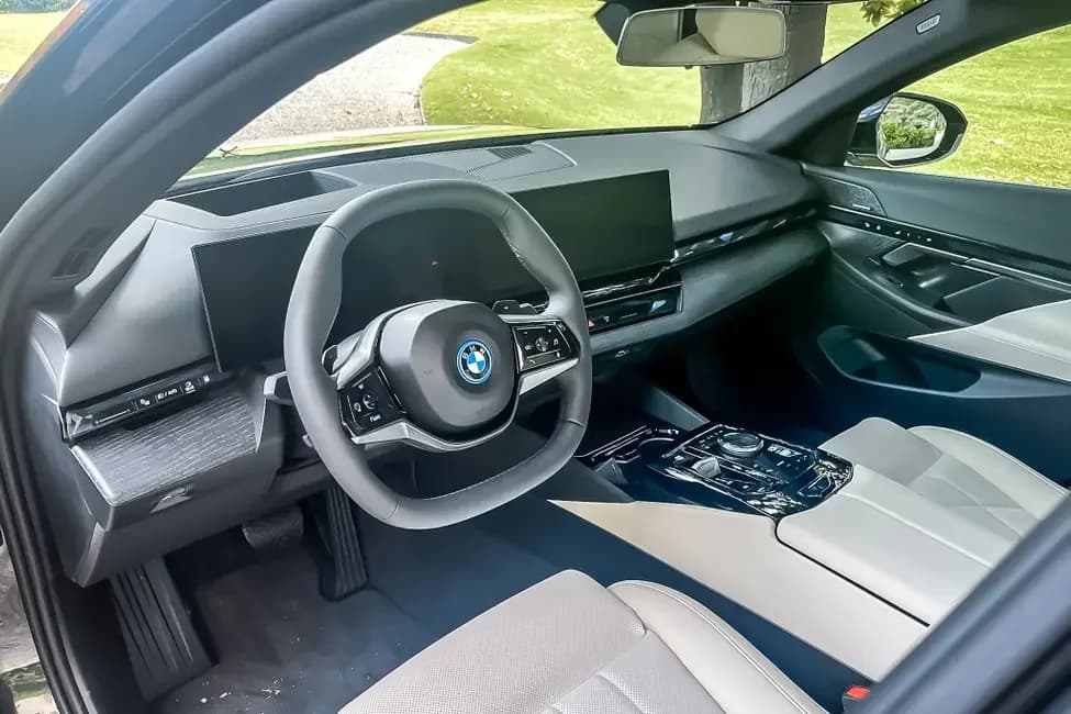 BMW 5 Series (2027)