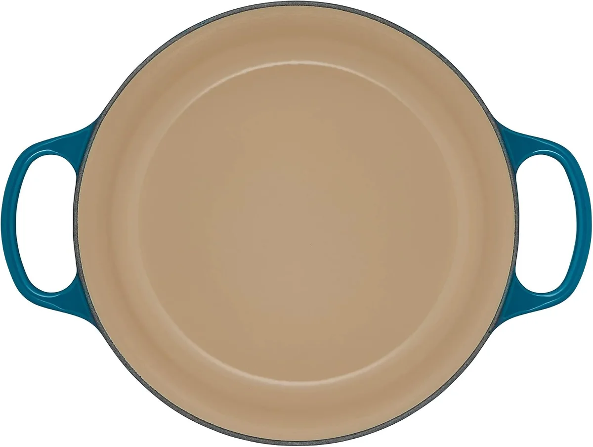 Le Creuset Signature Enameled Cast Iron Round Dutch Oven 5.5 Qt