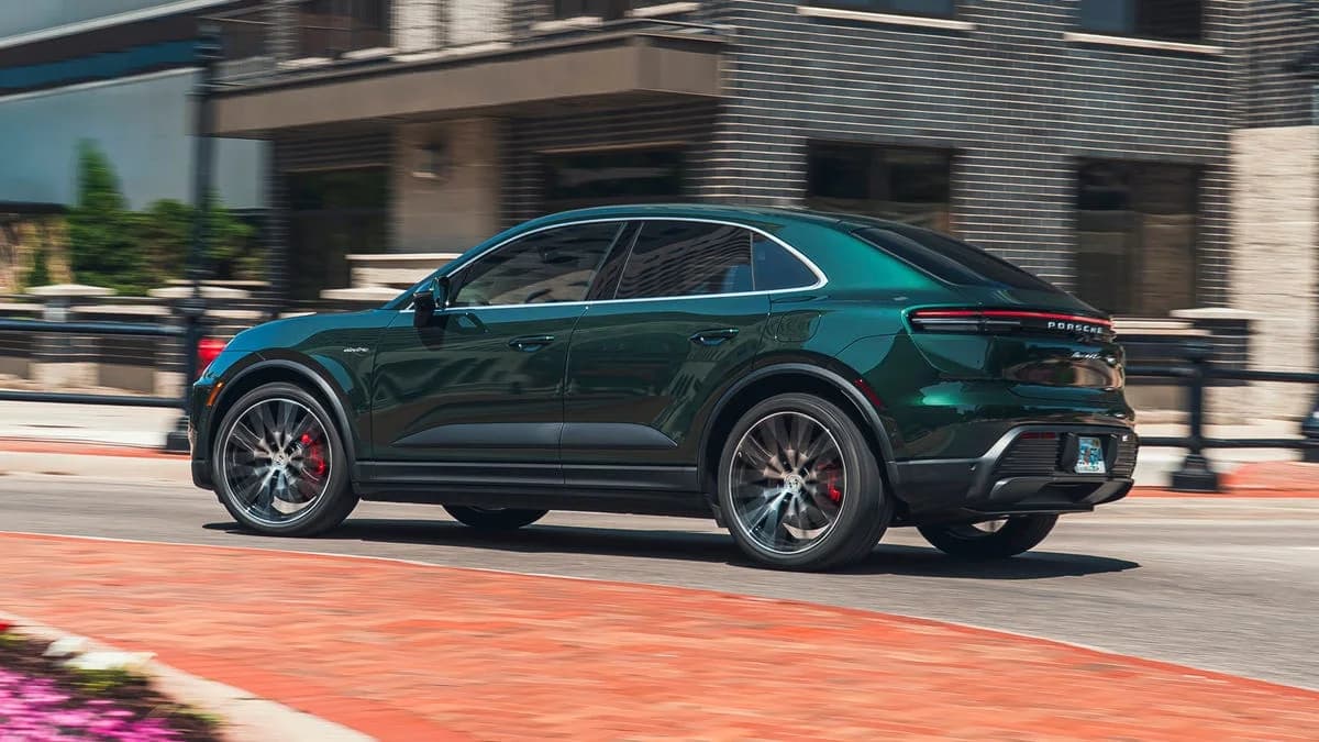 Porsche Macan Electric (2027)