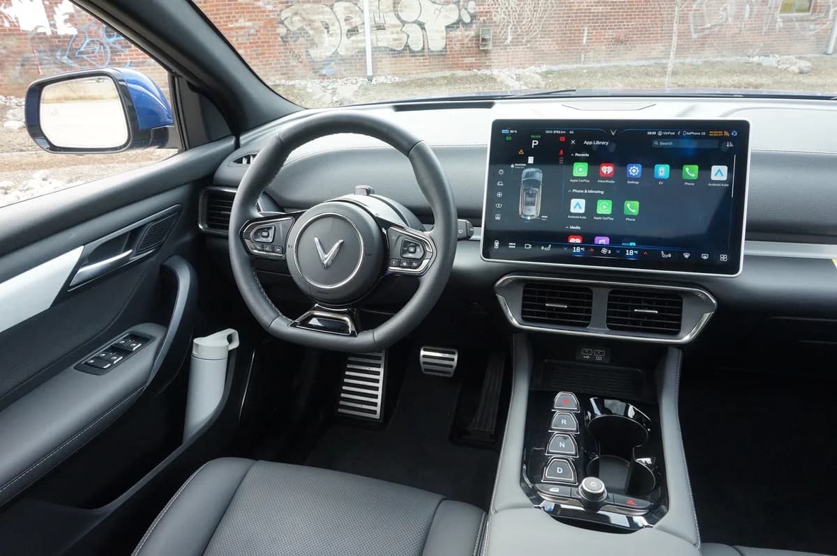 VinFast VF 8 (2025)