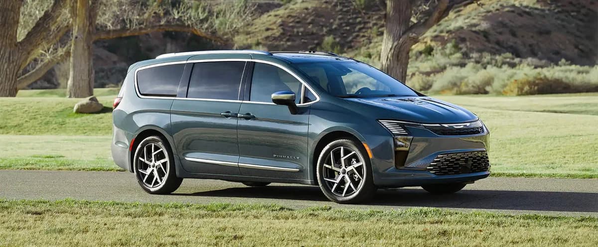 Chrysler Pacifica (2027)