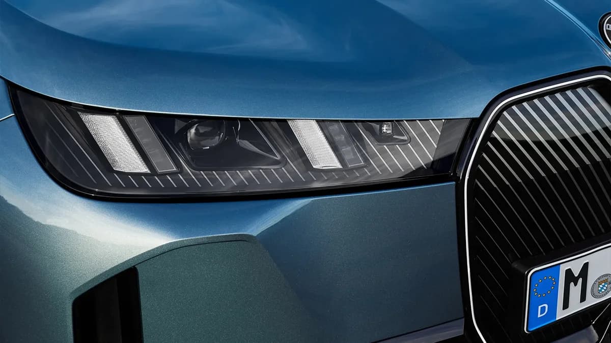 BMW iX (2026)