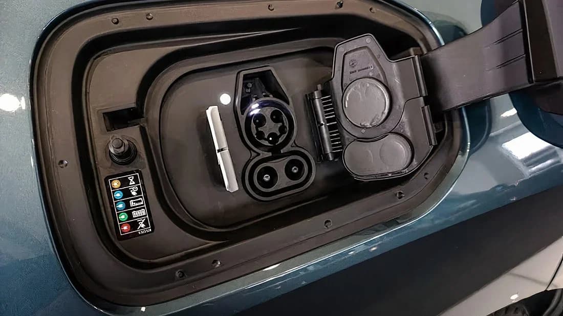 BMW iX (2026)