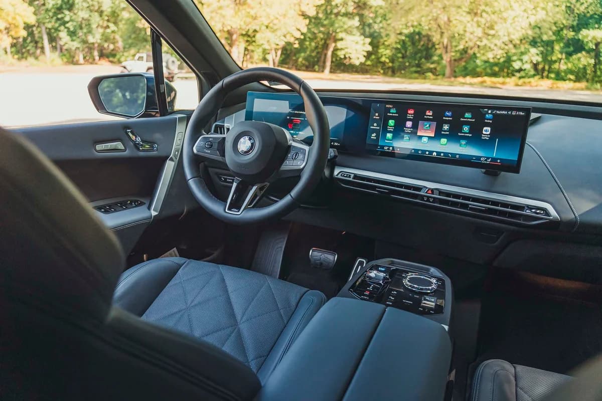 BMW iX (2026)