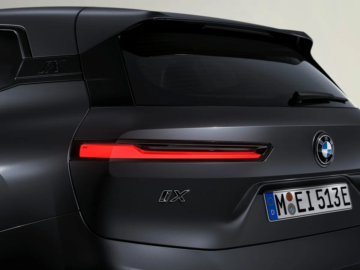 BMW iX (2026)